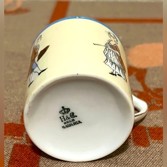 Heinrich and Co. Selb H & C Bavaria German Porcelain Man & Woman Folk Cup - Picture 5 of 5